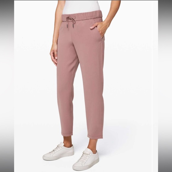 Lululemon | On The Fly 7/8 Pant Woven Mauve Pink Athleisure Activewear Errands - Picture 1 of 8
